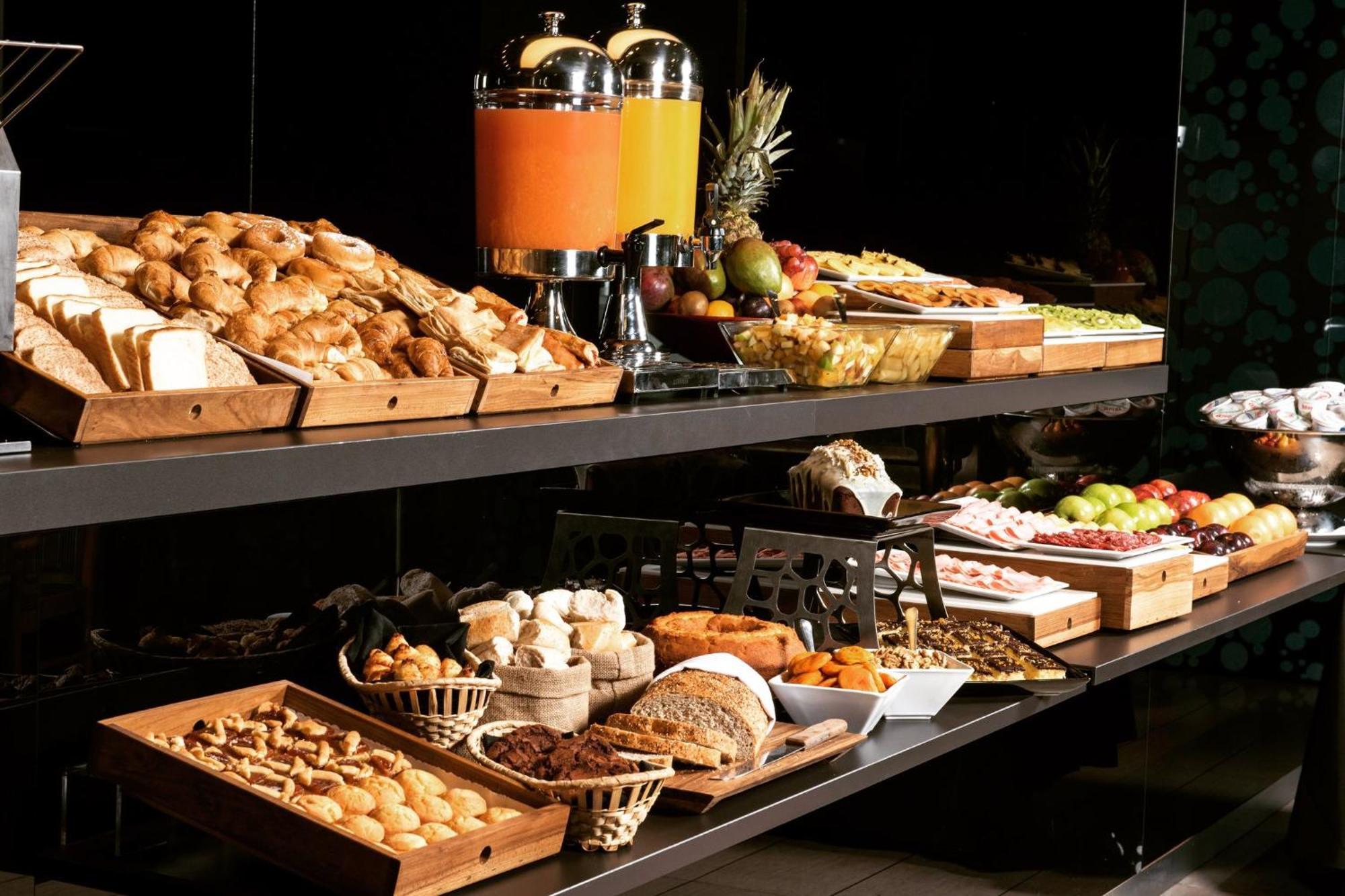 Holiday Inn Rosario By Ihg מראה חיצוני תמונה